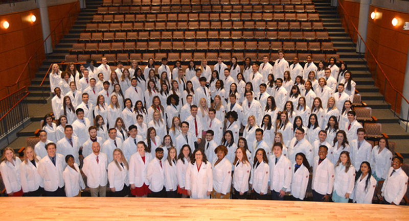 College of Pharmacy holds White Coat Ceremony