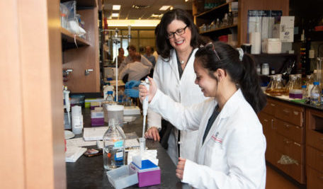 UGA Colleges of Pharmacy, Engineering Partner on New Double-Dawg Degree Program 